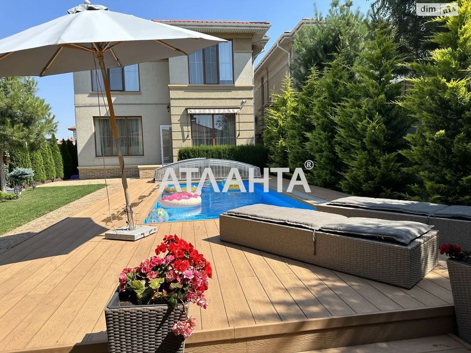 Продается дом на 2 этажа 186 кв. м с камином, цена: 580000 $ - фото 1