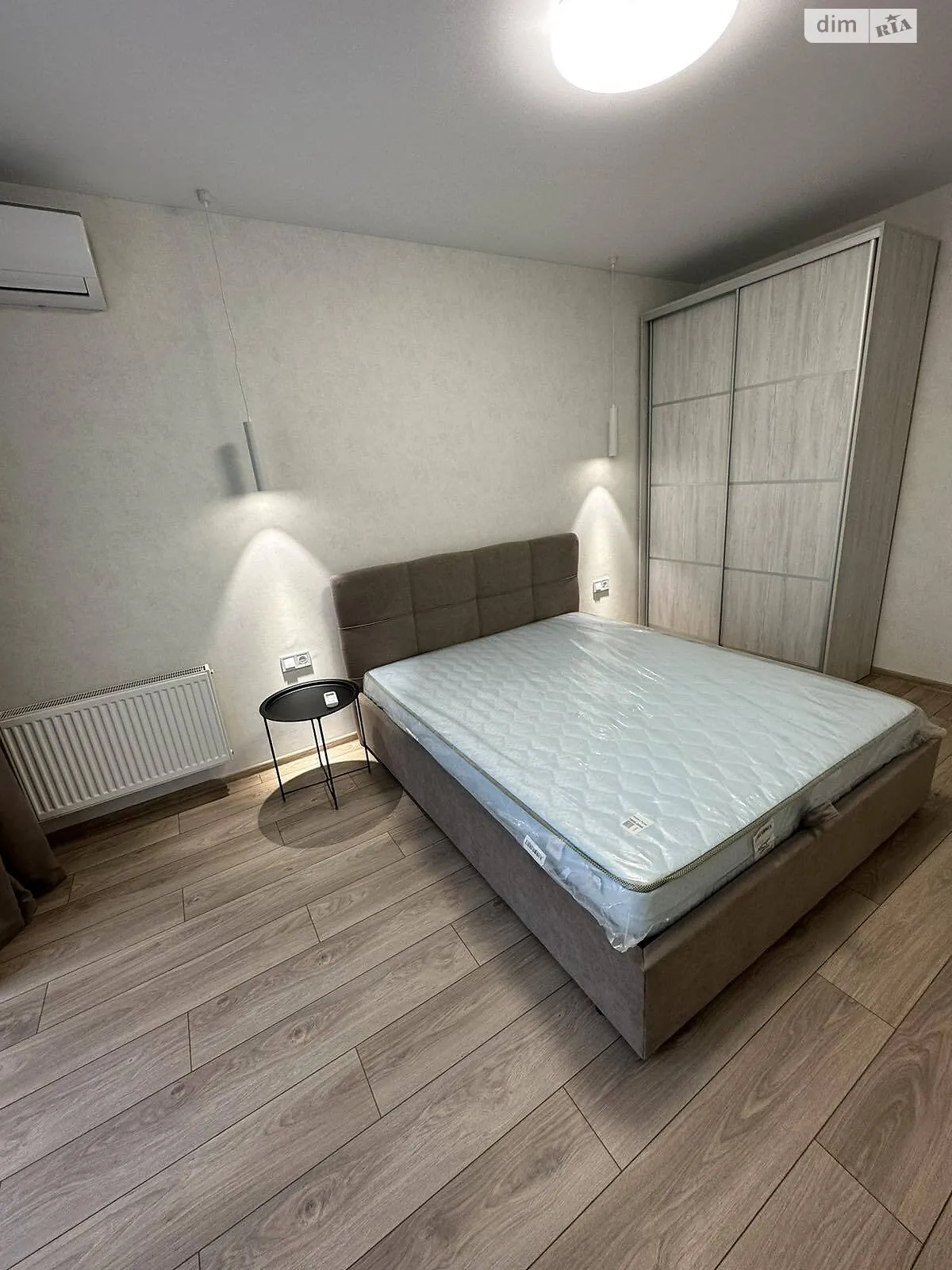 2-кімнатна квартира 65 кв. м у Луцьку, цена: 17500 грн