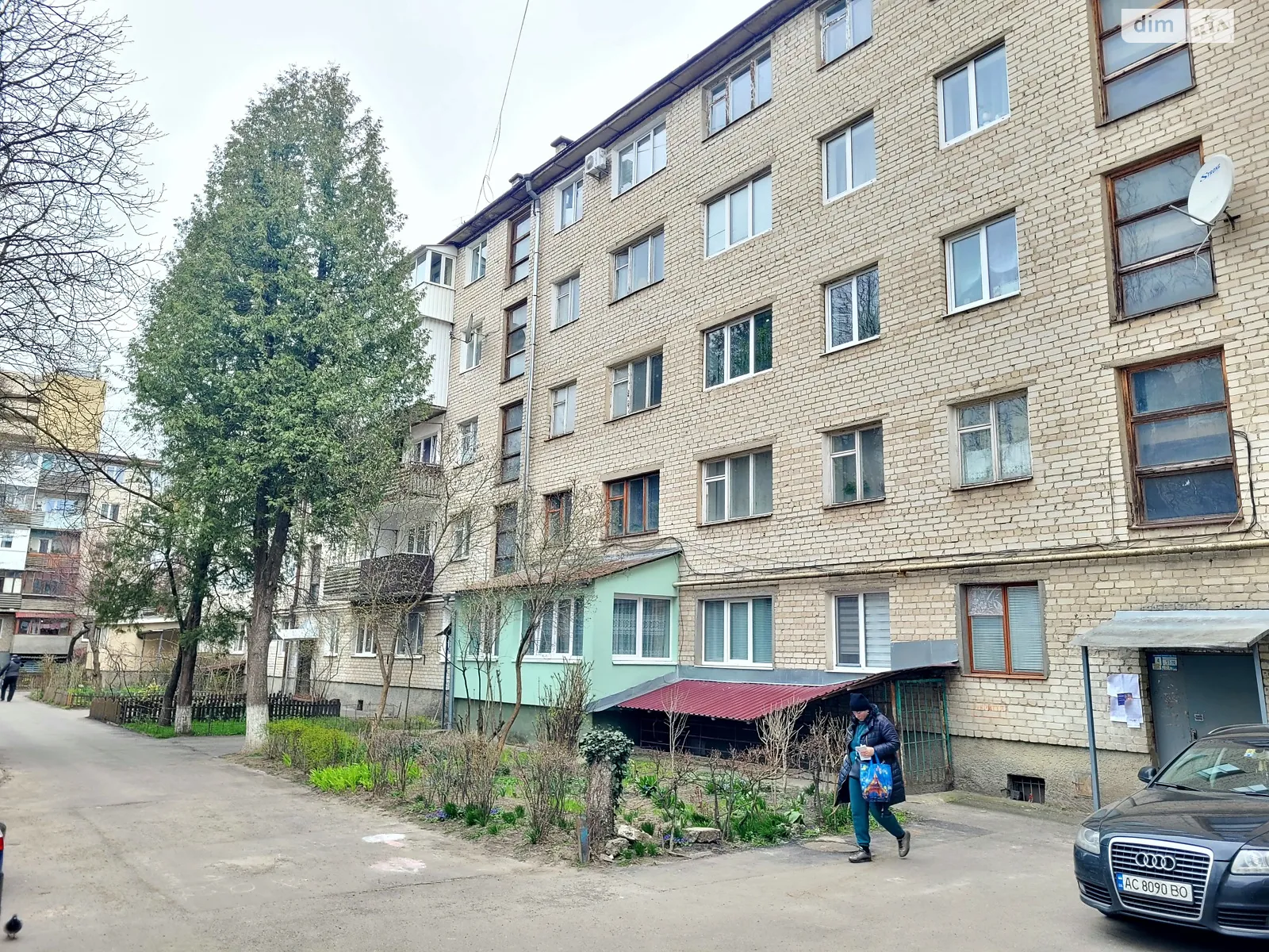 3-комнатная квартира 51 кв. м в Луцке, ул. Ровенская