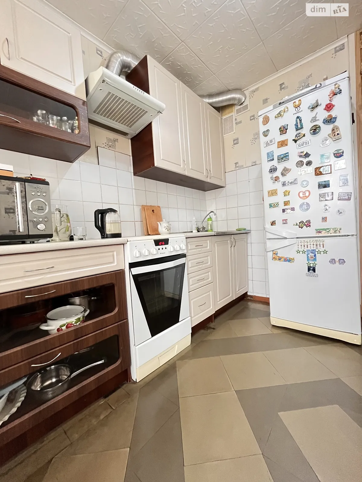 Продается 1-комнатная квартира 41 кв. м в Днепре, цена: 29000 $