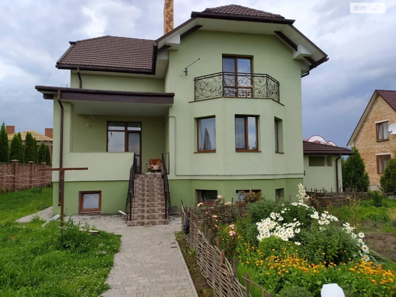 Продается дом на 2 этажа 158.8 кв. м с подвалом, цена: 158000 $ - фото 1