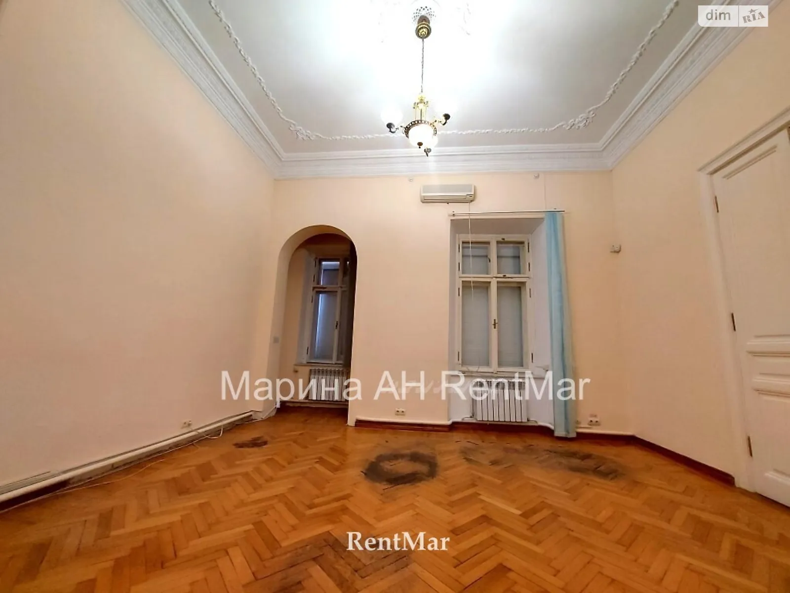 Сдается в аренду офис 233 кв. м в бизнес-центре, цена: 2200 $ - фото 1