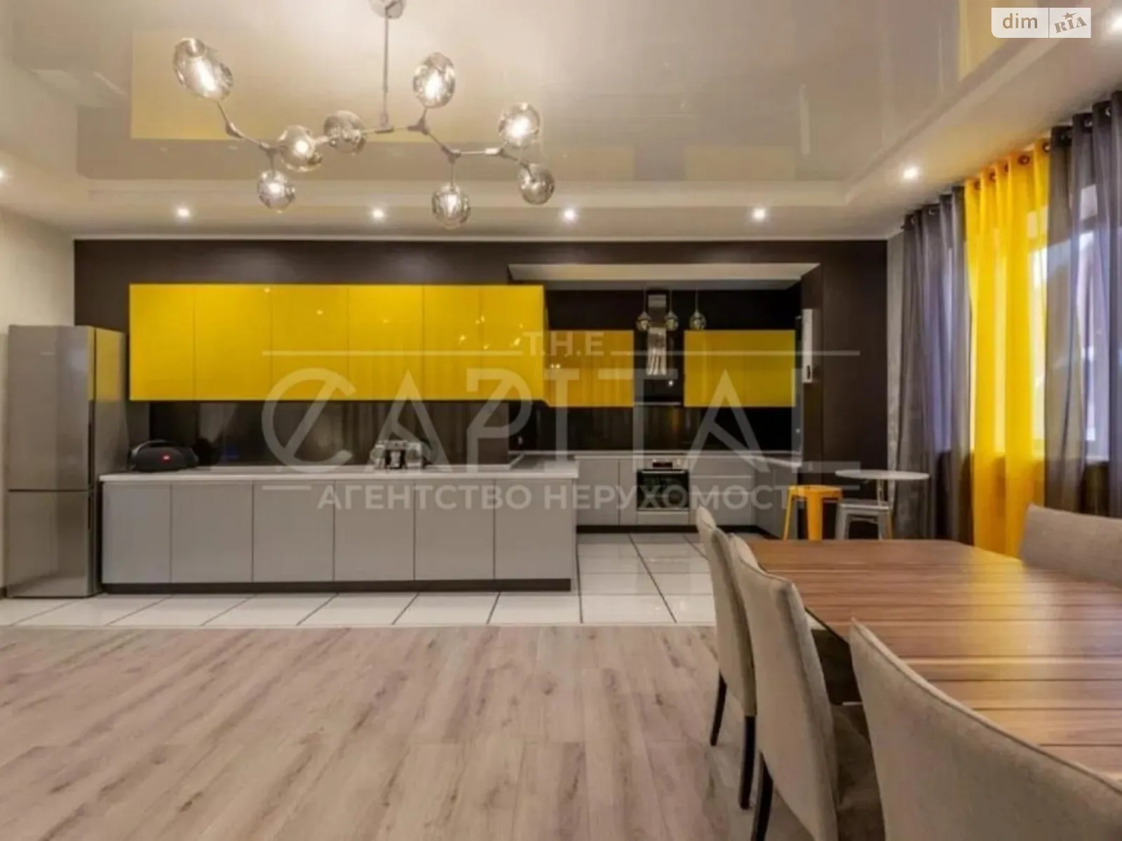 Продается одноэтажный дом 270 кв. м с мансардой, цена: 270000 $ - фото 1