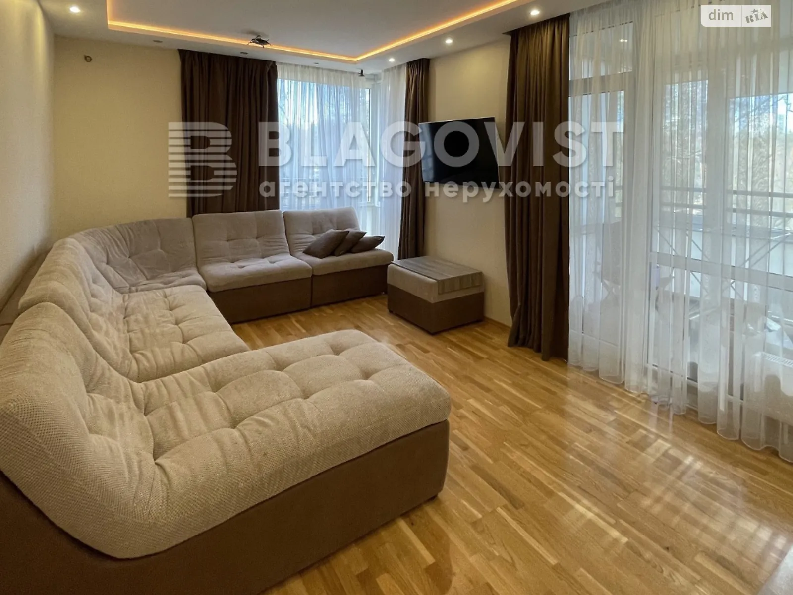 Продается 3-комнатная квартира 92.7 кв. м в Киеве, цена: 185000 $