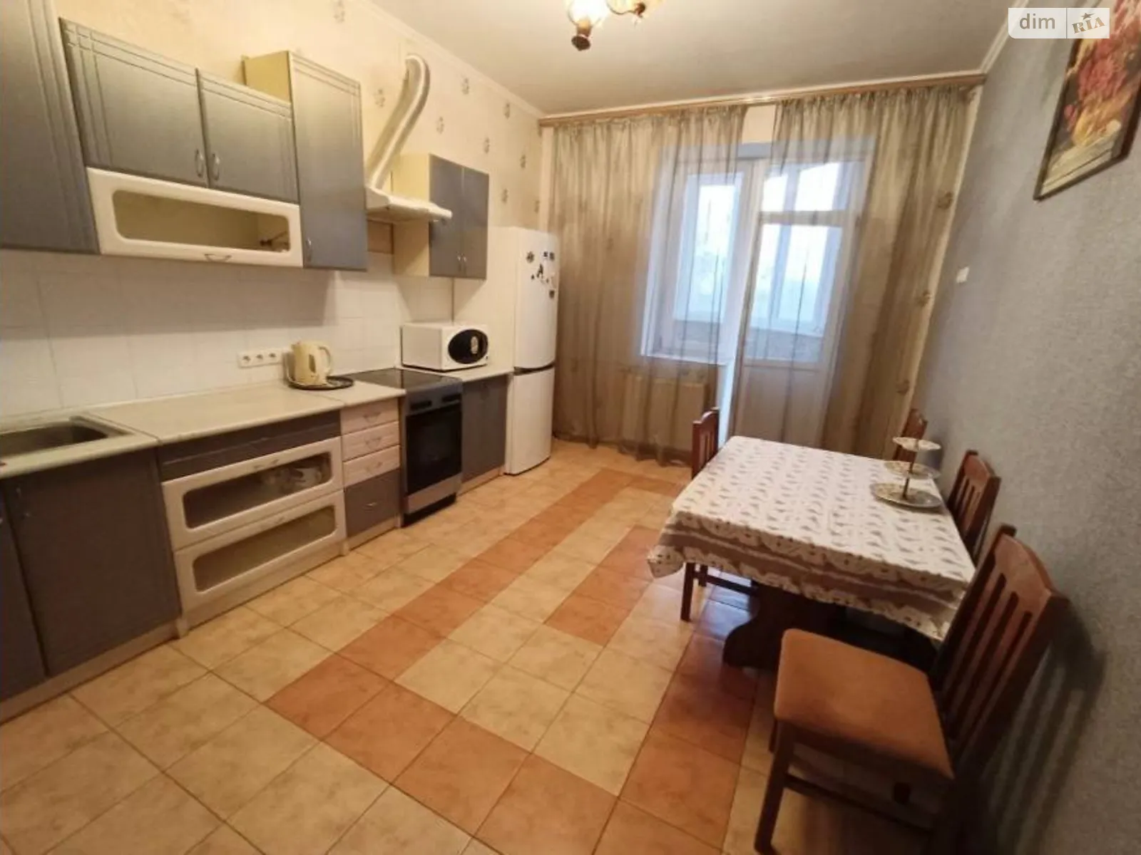 Продается 2-комнатная квартира 78 кв. м в Одессе, ул. Маршала Говорова - фото 1