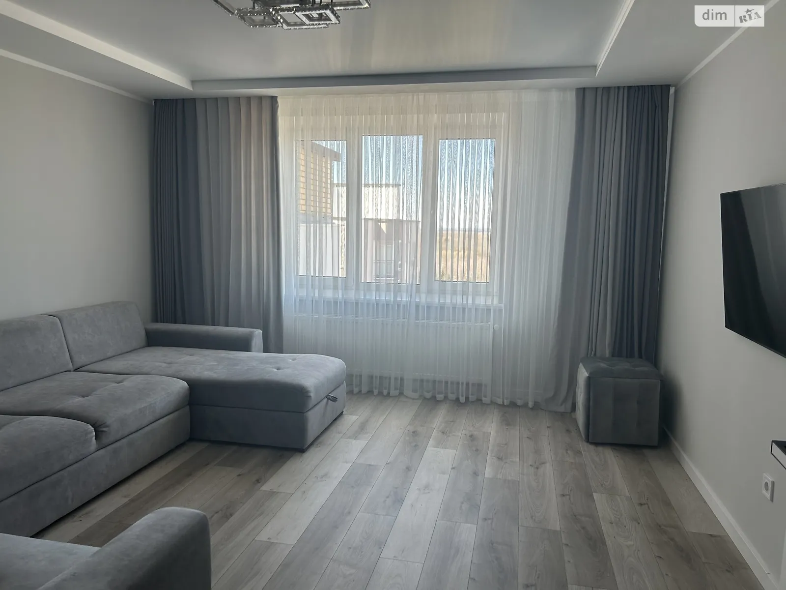 2-кімнатна квартира 66 кв. м у Тернополі, вул. Тролейбусна - фото 1