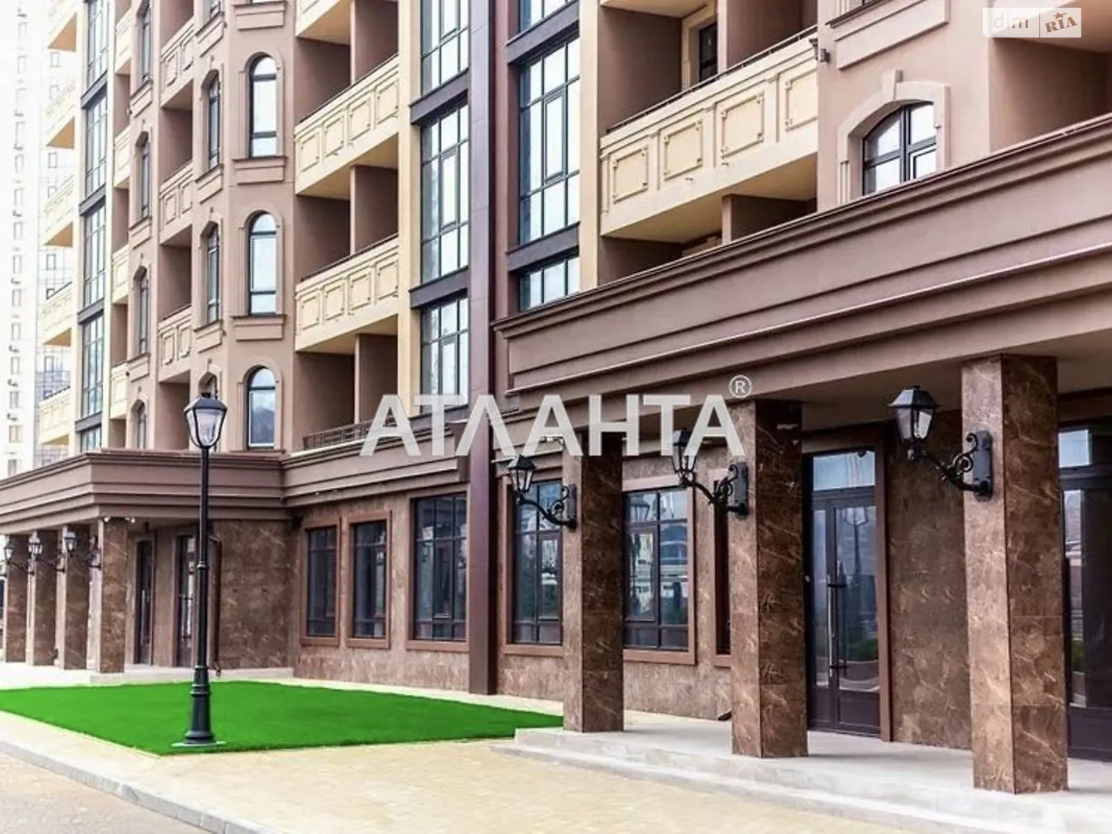 Продается 3-комнатная квартира 82.5 кв. м в Одессе, пер. Курортный, 1Б