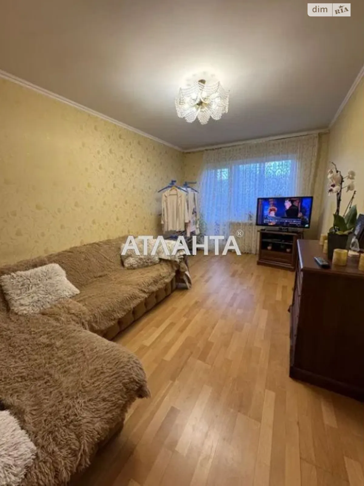 Продається 3-кімнатна квартира 74.3 кв. м у Одесі, вул. Архітекторська