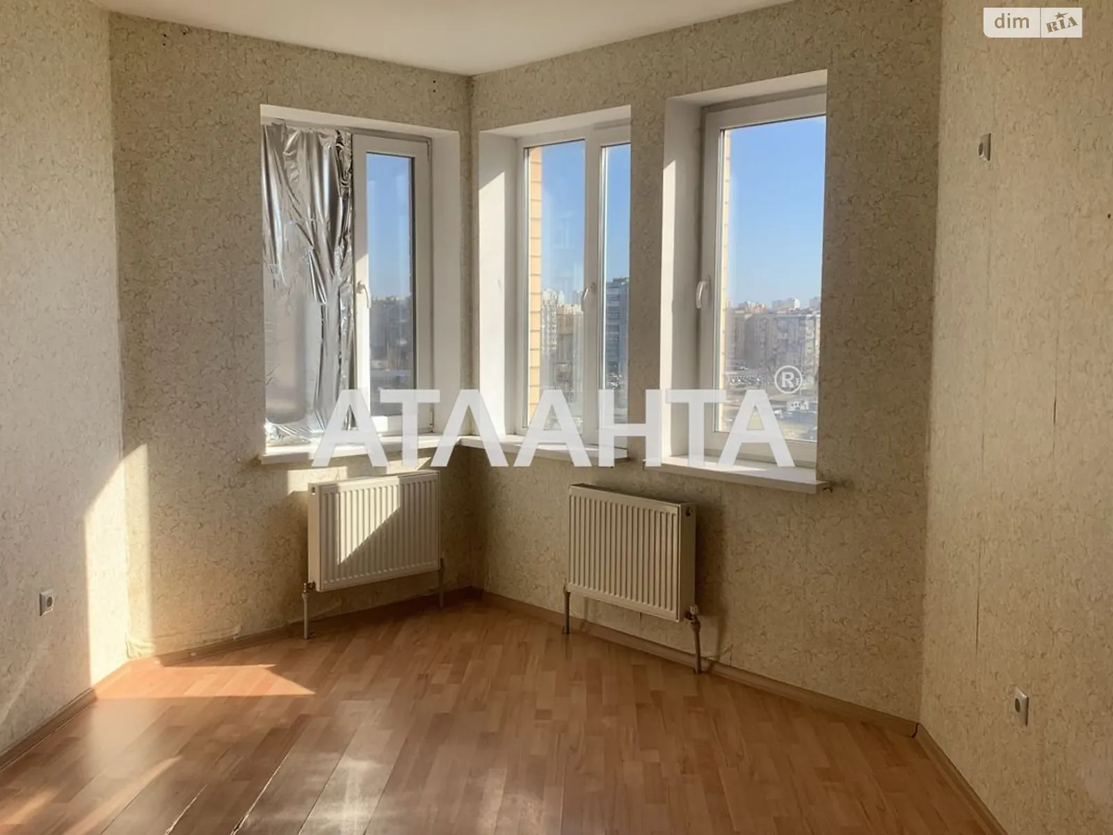 Продается 1-комнатная квартира 52 кв. м в Ильичовке - фото 3