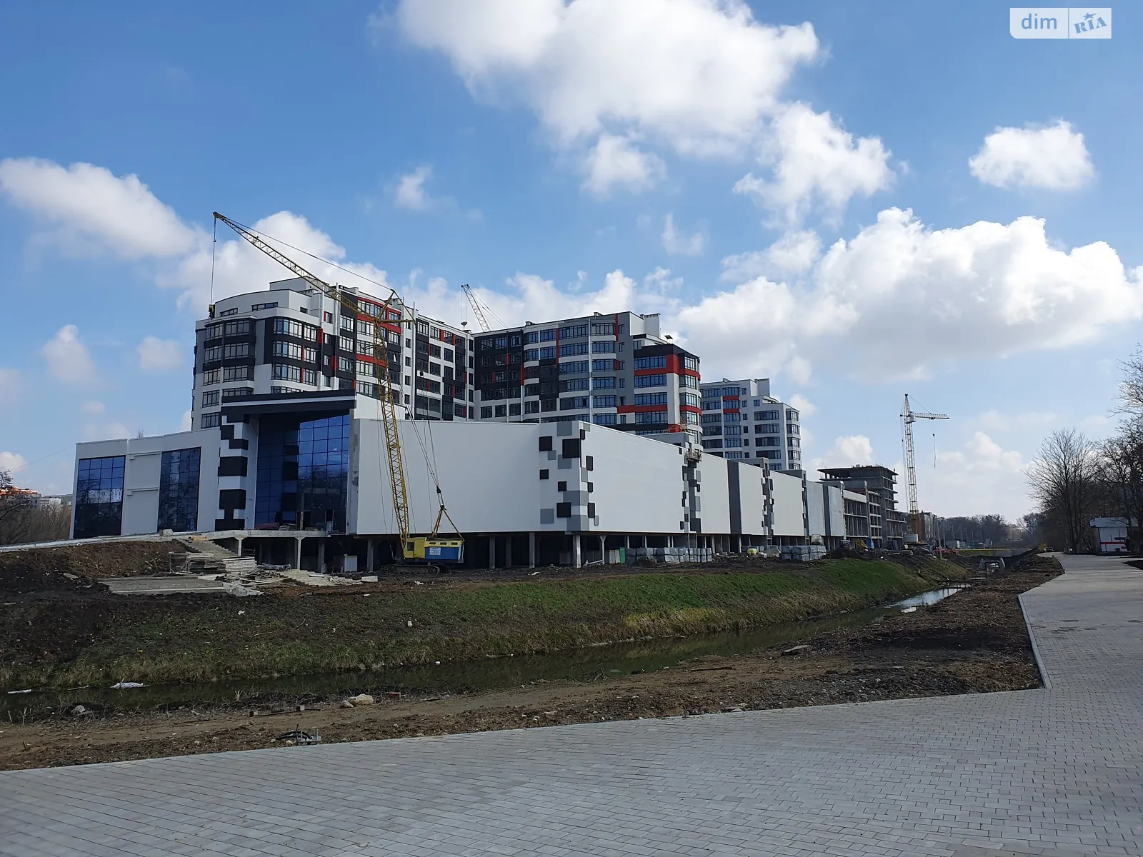 Продається 2-кімнатна квартира 77.56 кв. м у Хмельницькому, вул. Прибузька, 5/1 - фото 1