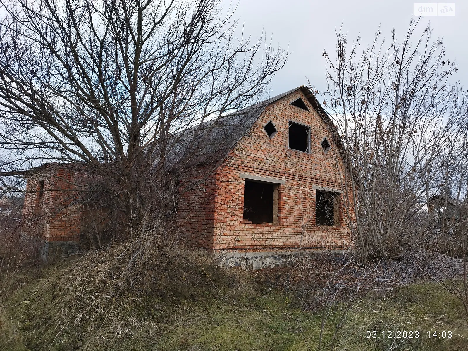 Продається одноповерховий будинок 130 кв. м з гаражем, цена: 5000 $