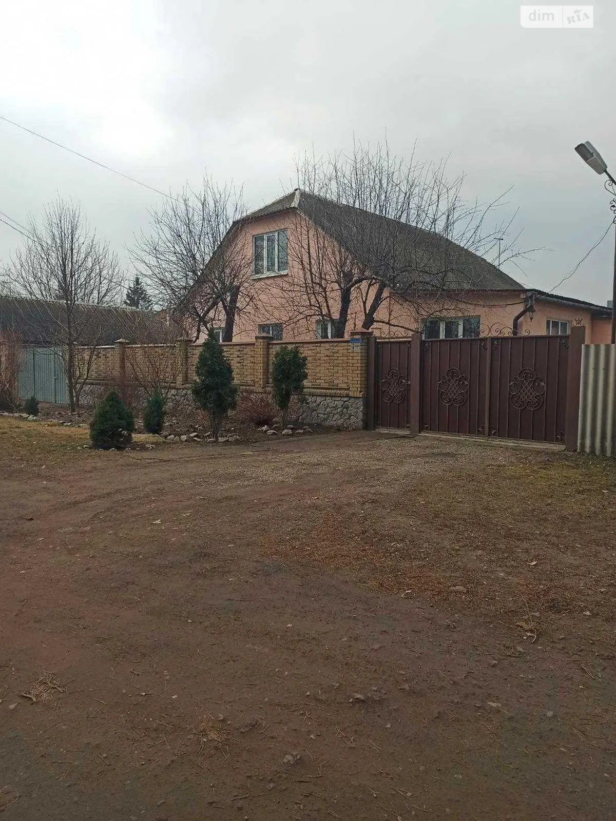 Продается дом на 2 этажа 160 кв. м с террасой, цена: 62000 $ - фото 1