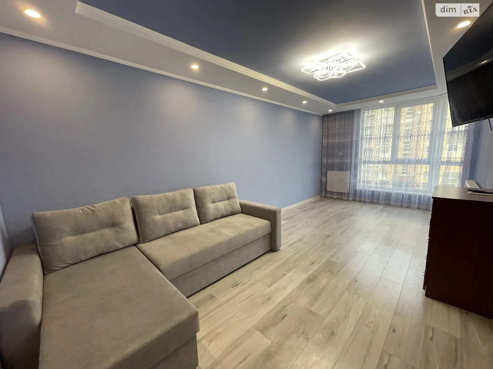 2-комнатная квартира 70 кв. м в Тернополе, цена: 250 $