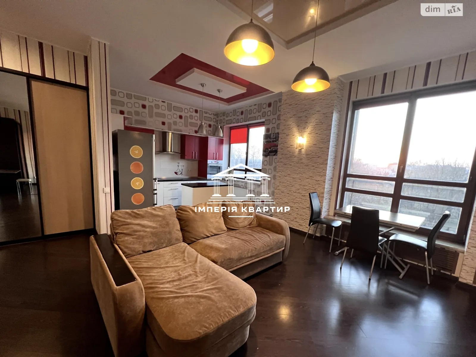 Продається 2-кімнатна квартира 71 кв. м у Харкові, пров. Банний, 1 - фото 1