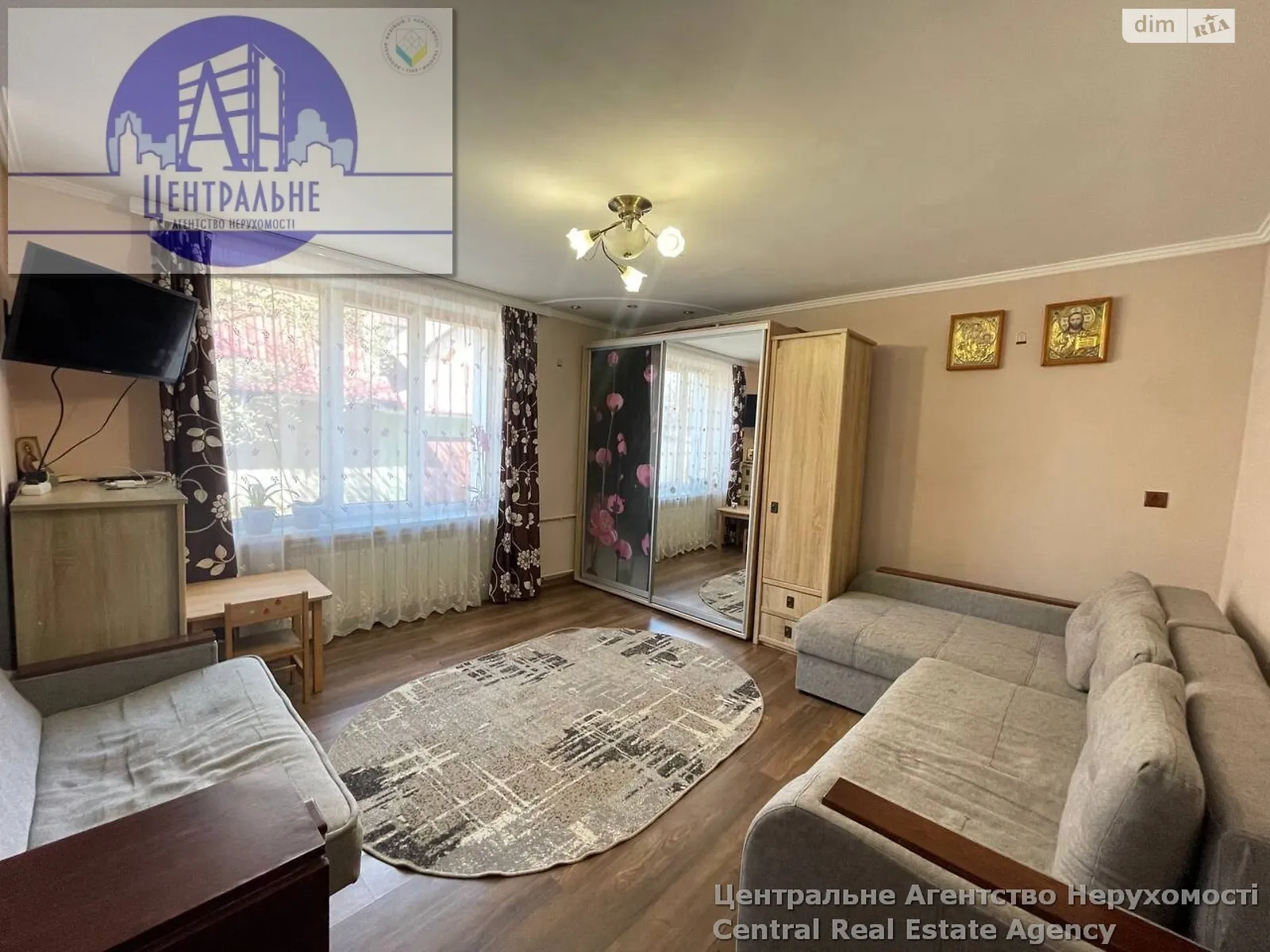 Продается 1-комнатная квартира 25.6 кв. м в Черновцах, цена: 29000 $