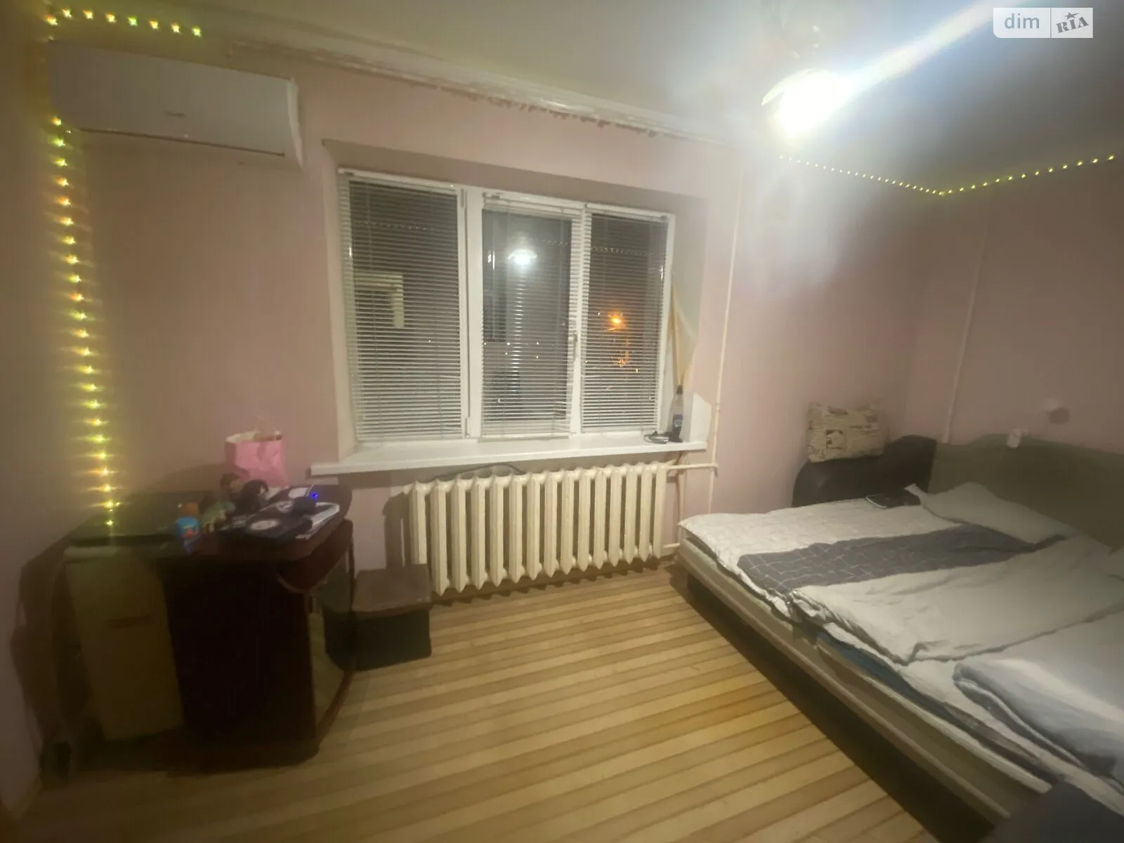 Продается 2-комнатная квартира 45 кв. м в Днепре, пл. Новокодацька, 1