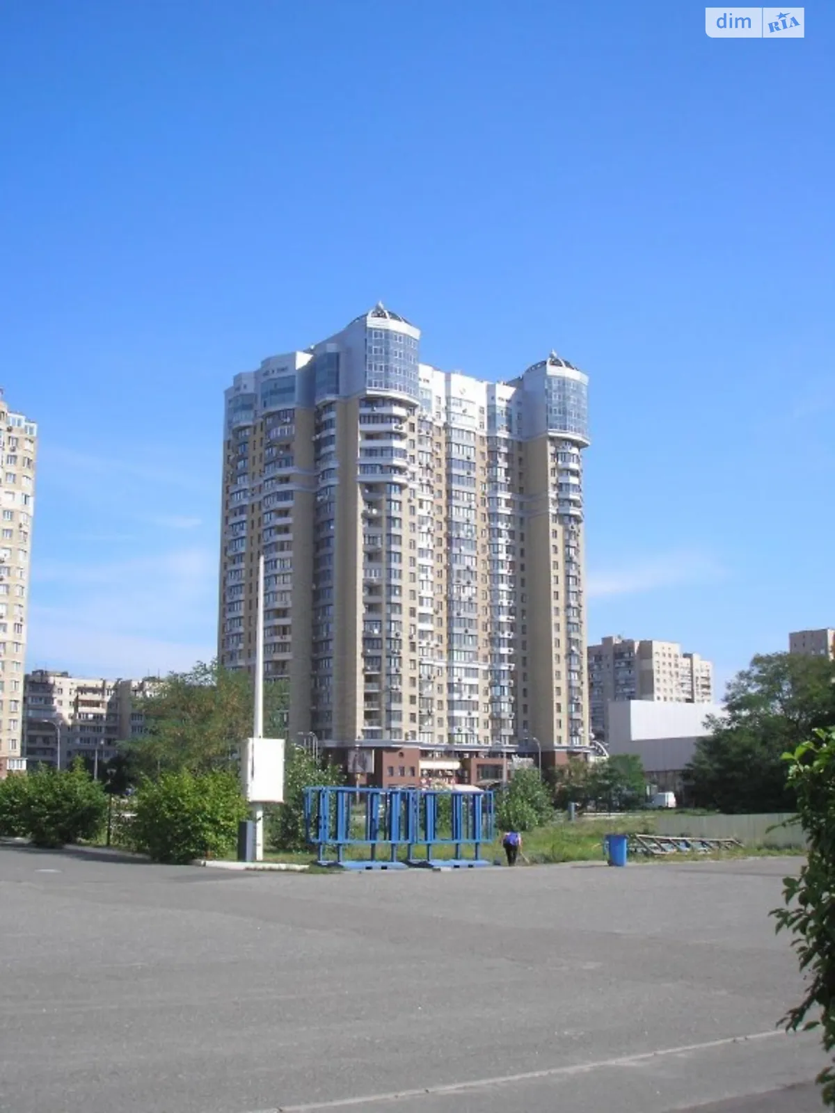 Продается 4-комнатная квартира 165 кв. м в Киеве, ул. Никольско-Слободская, 1А