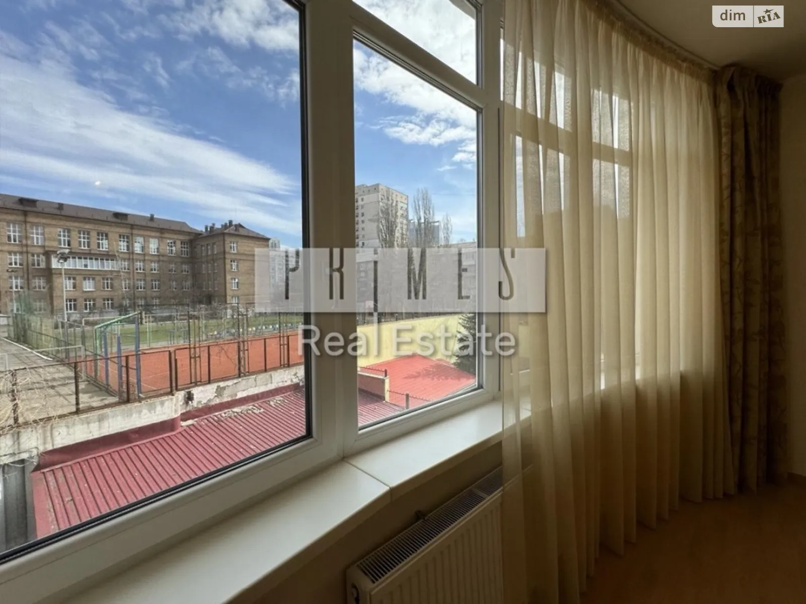 Продается 3-комнатная квартира 125.5 кв. м в Киеве, ул. Александра Конисского(Тургеневская), 44