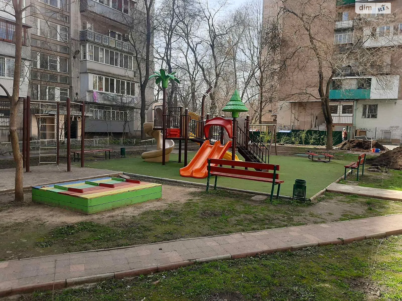 Продается 3-комнатная квартира 63 кв. м в Одессе, ул. Академическая - фото 1