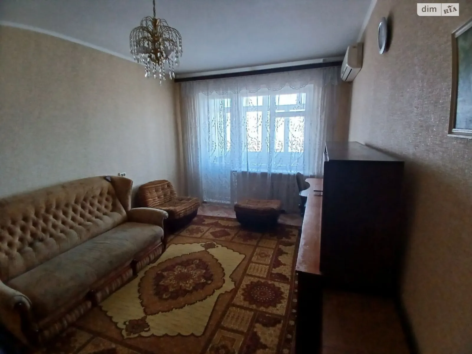 Продается 1-комнатная квартира 34 кв. м в Одессе, ул. Жолио-Кюри