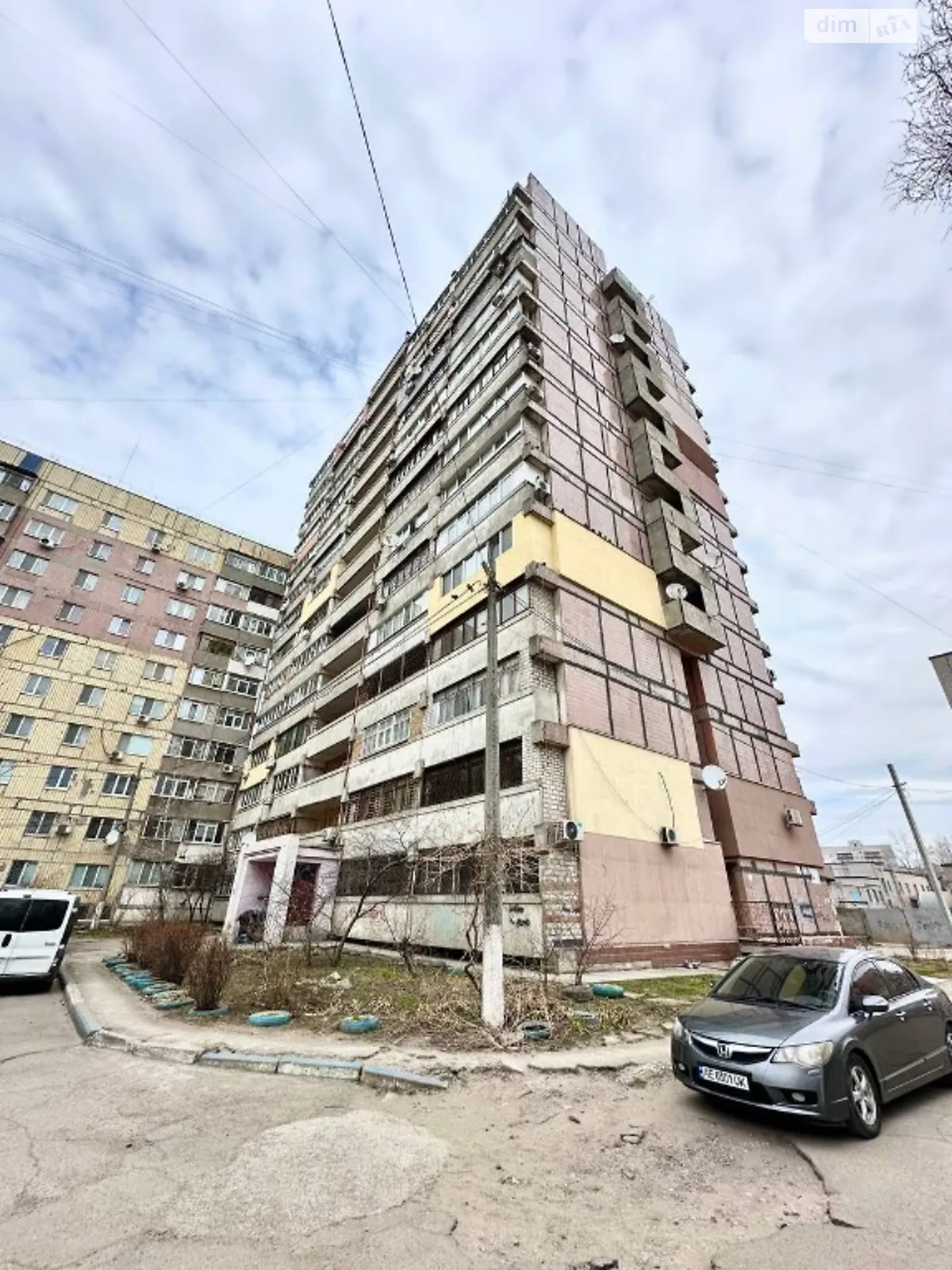 Продается 1-комнатная квартира 39 кв. м в Днепре, бул. Рубиновый, 8