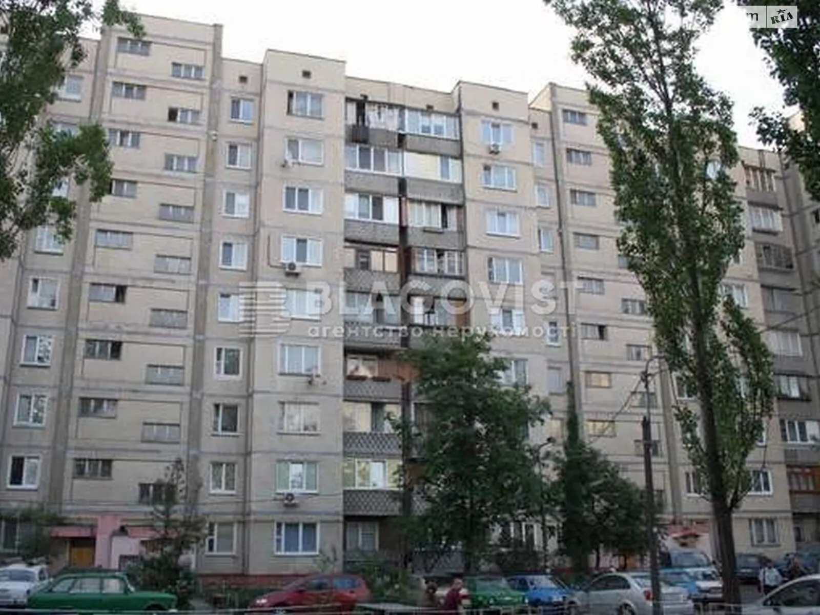Продается 3-комнатная квартира 68 кв. м в Киеве, ул. Приречная, 1
