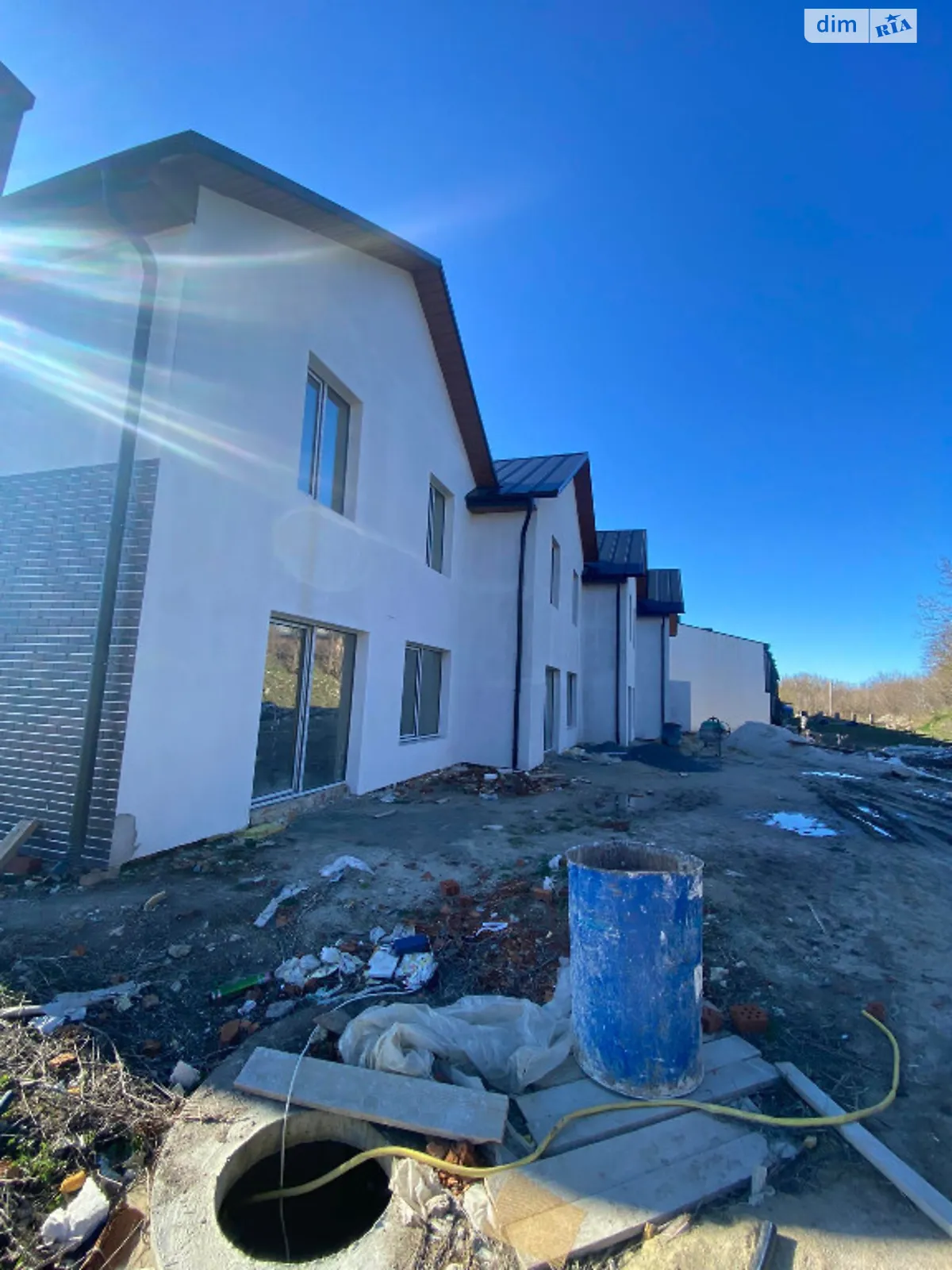 Продається будинок 2 поверховий 156 кв. м з каміном, цена: 74990 $ - фото 1