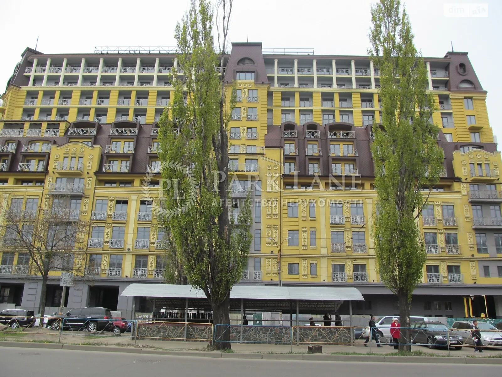 Продается 1-комнатная квартира 50.2 кв. м в Киеве, ул. Нижний Вал, 27-29