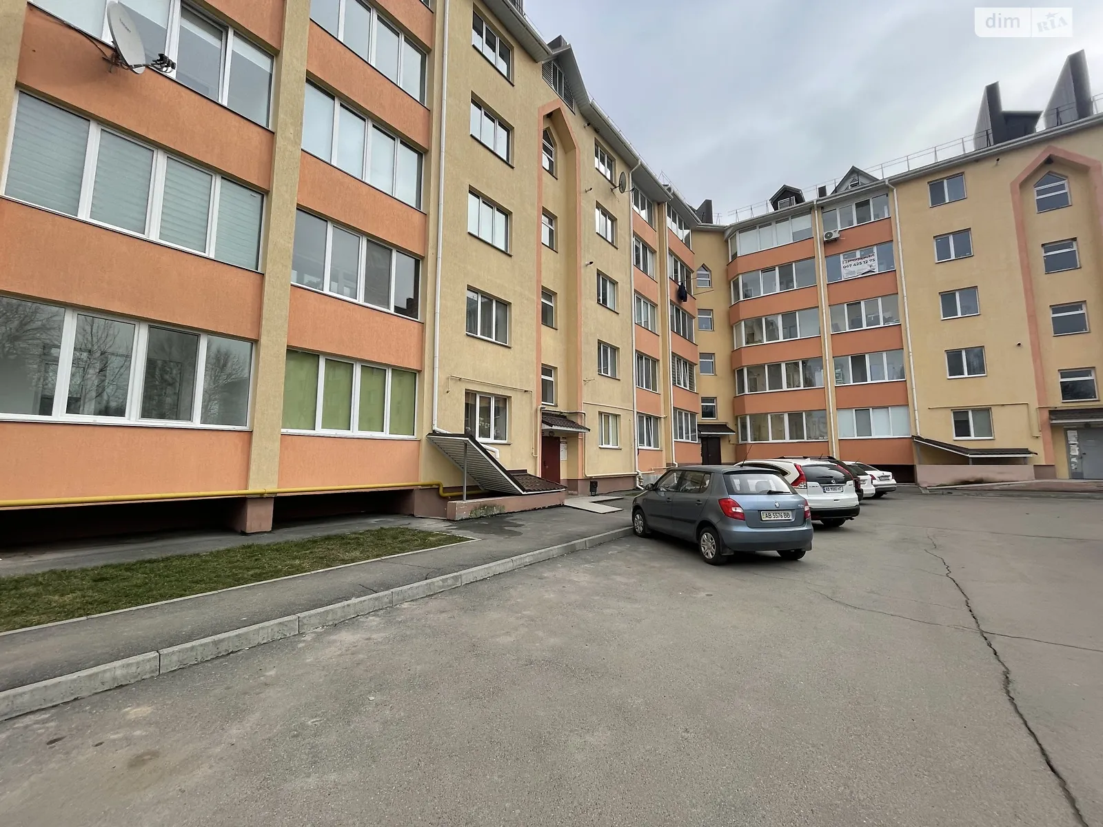 Продается 2-комнатная квартира 73 кв. м в Агрономичном, ул. Грушевского, 6А