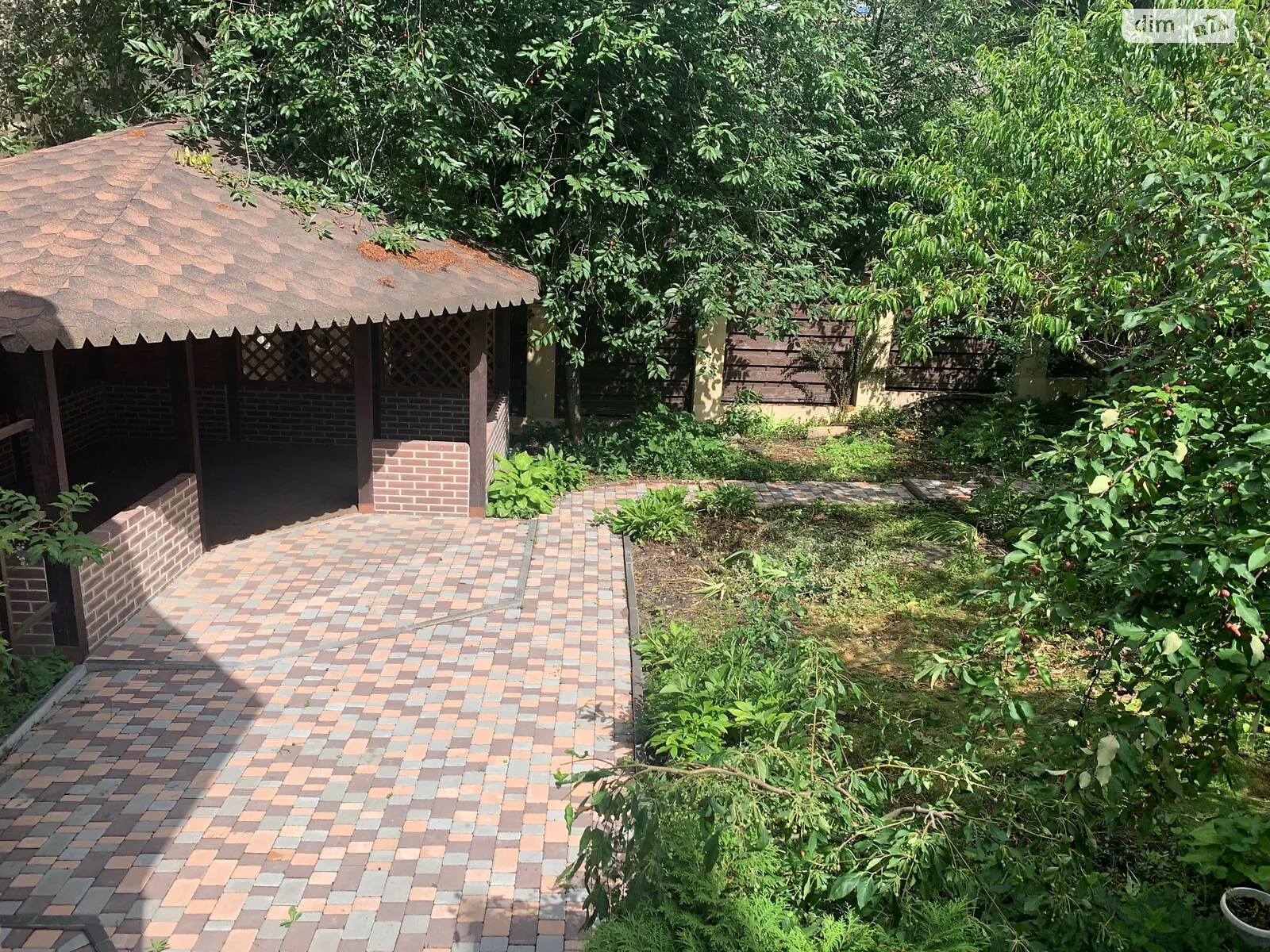 Продається будинок 3 поверховий 467 кв. м з подвалом, цена: 750000 $ - фото 1