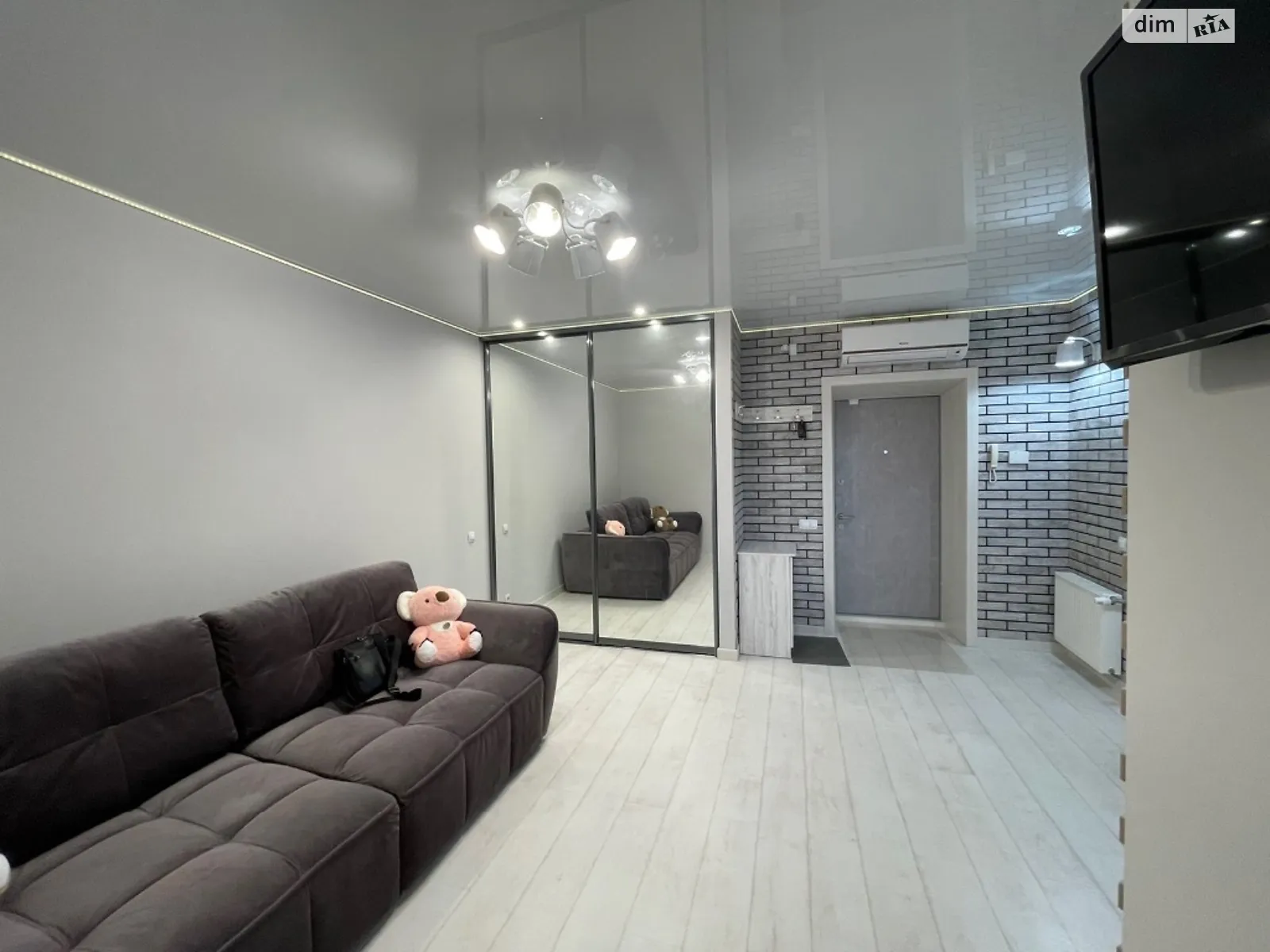 Продается 2-комнатная квартира 58 кв. м в Николаеве, цена: 69000 $
