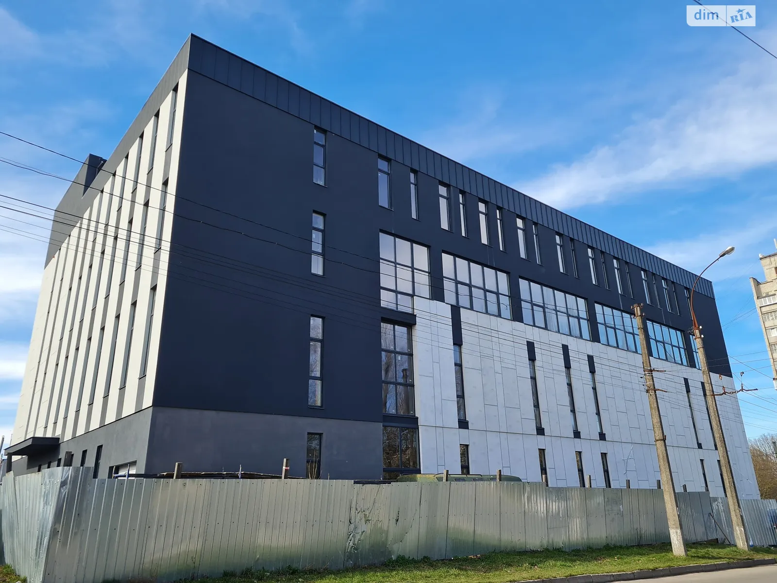 Продається приміщення вільного призначення 54.5 кв. м в 4-поверховій будівлі, цена: 54500 $ - фото 1