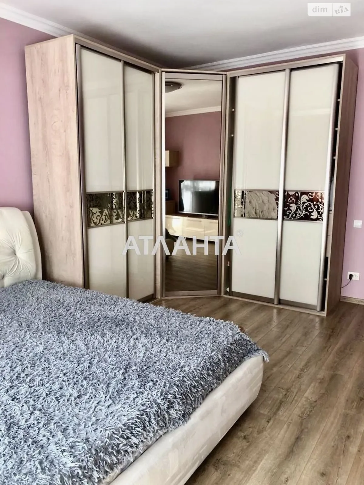 Продается 2-комнатная квартира 82 кв. м в Рудно - фото 3