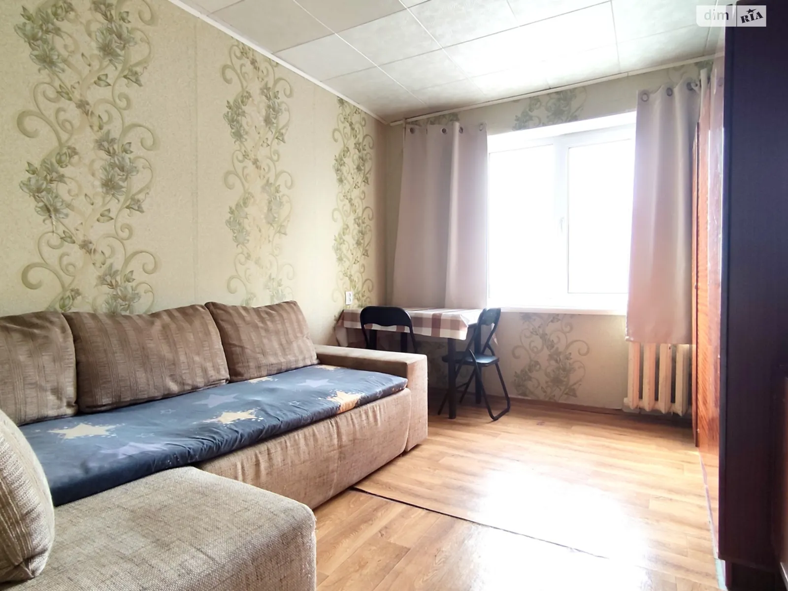 Продается 1-комнатная квартира 16.5 кв. м в Днепре, просп. Слобожанский, 106