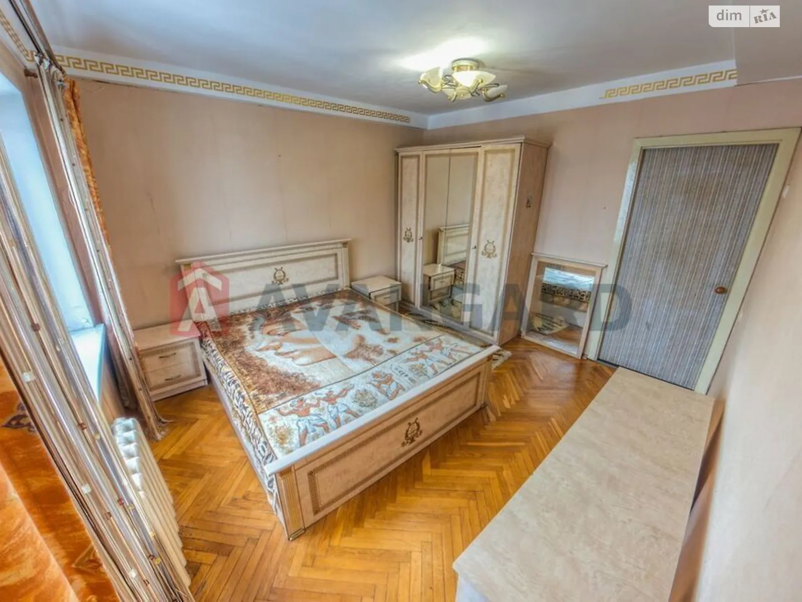 Продается комната 45 кв. м в Киеве, цена: 45000 $