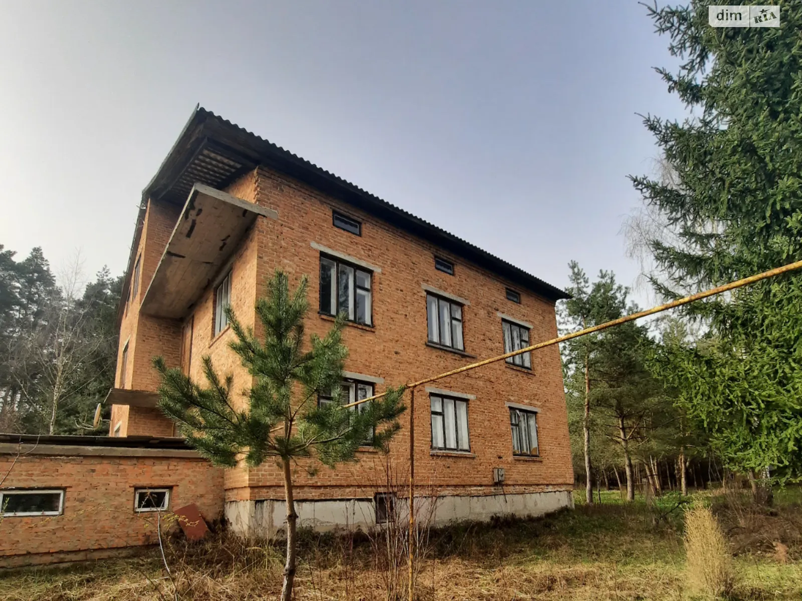 Продается дом на 2 этажа 250 кв. м с беседкой, цена: 110000 $ - фото 1