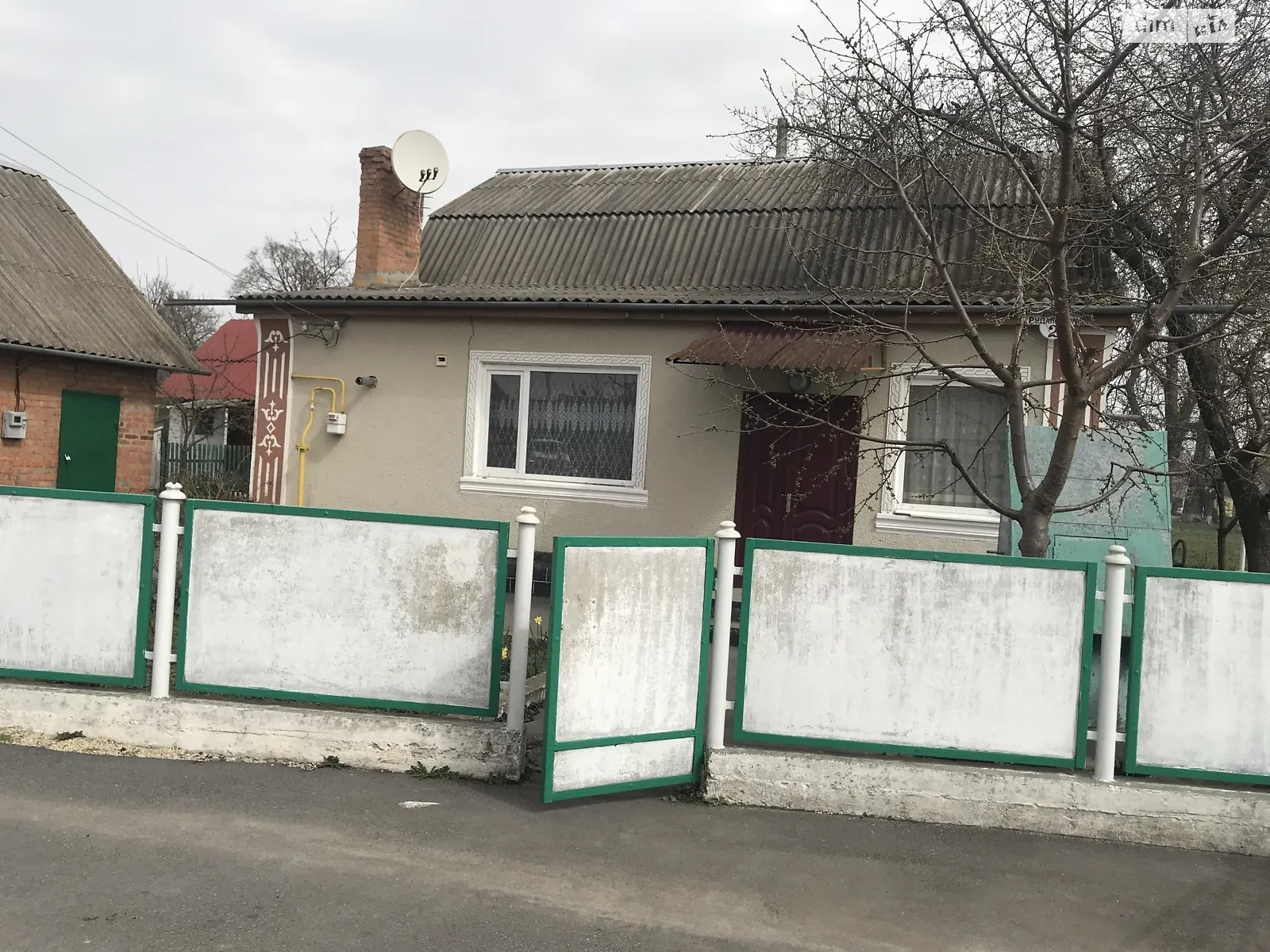 Продається одноповерховий будинок 80 кв. м з каміном, цена: 30000 $