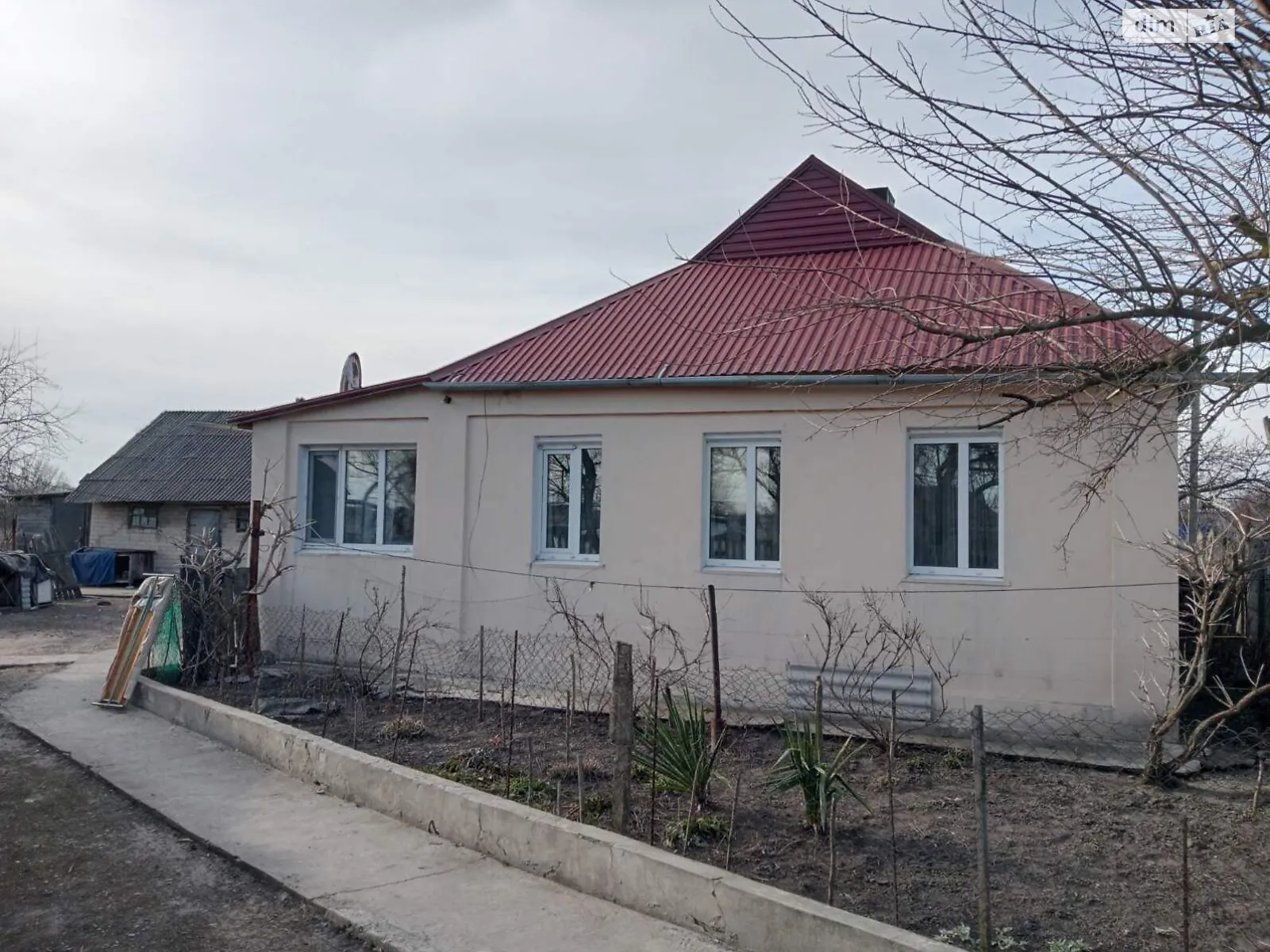 Продається одноповерховий будинок 58 кв. м з верандою, цена: 15000 $