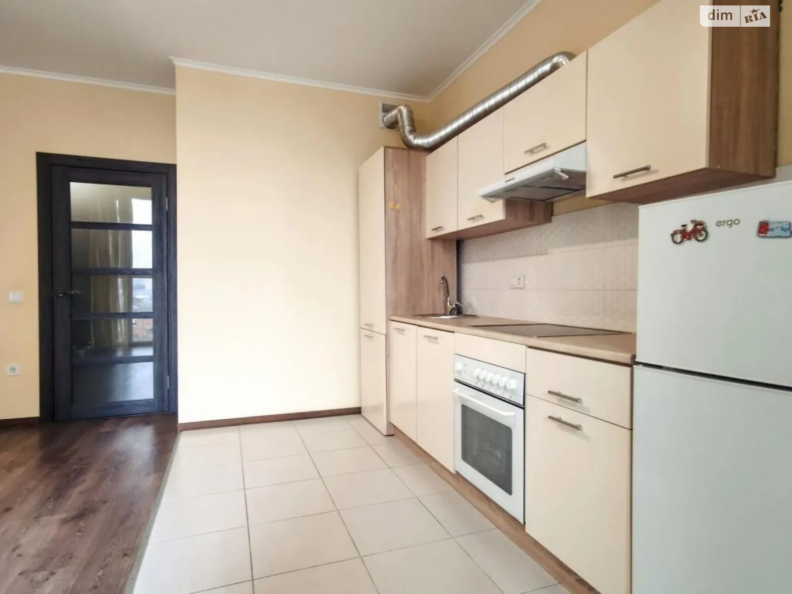 Продается 1-комнатная квартира 32 кв. м в Киеве, ул. Семьи Кульженков, 37