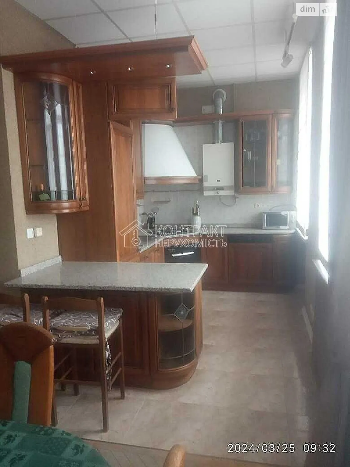 Сдается в аренду 4-комнатная квартира 93 кв. м в Харькове, цена: 13500 грн