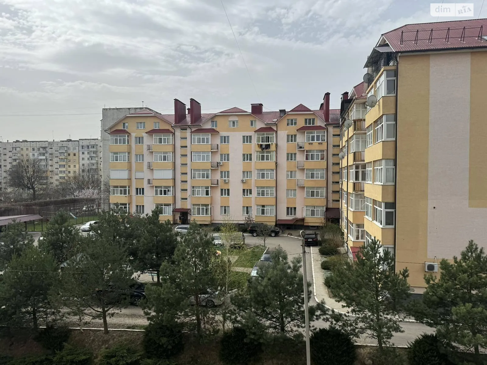 Продается 2-комнатная квартира 67 кв. м в Черновцах, цена: 62000 $