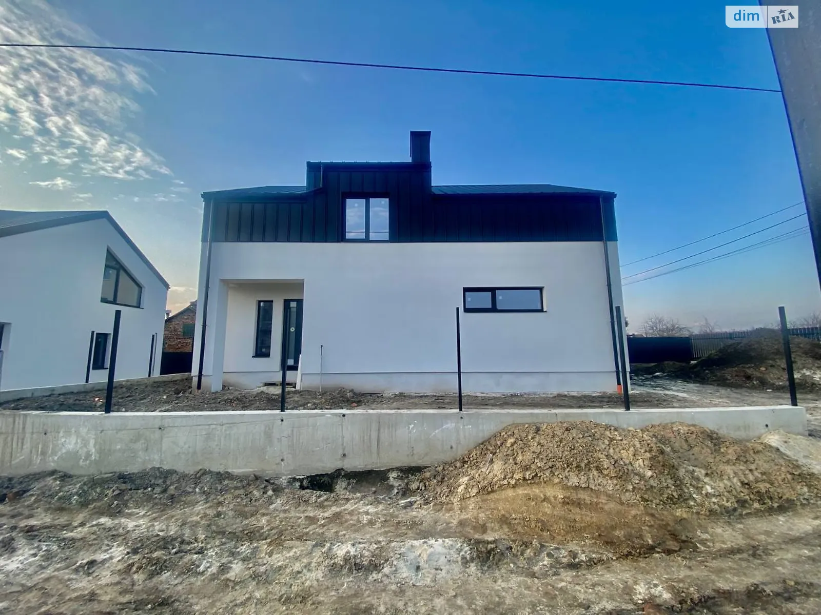 Продається будинок 2 поверховий 131 кв. м з каміном - фото 4