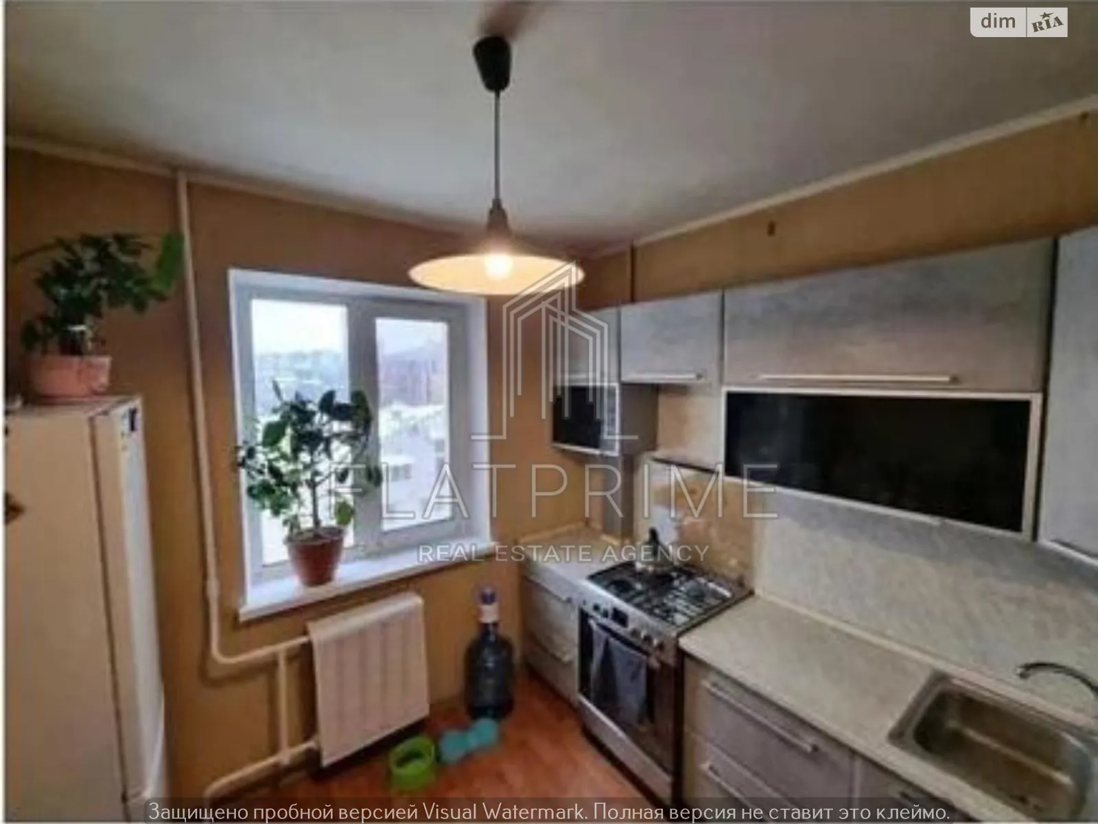 Продается 2-комнатная квартира 55 кв. м в Киеве, ул. Лукьяновская, 27