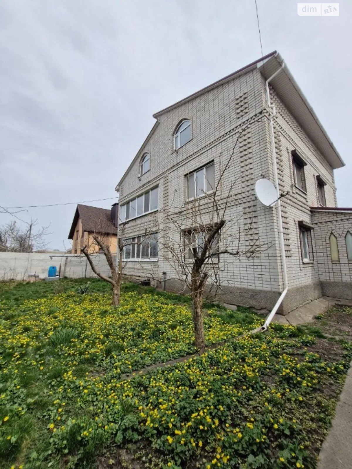 Продається будинок 2 поверховий 240 кв. м з каміном, цена: 107000 $