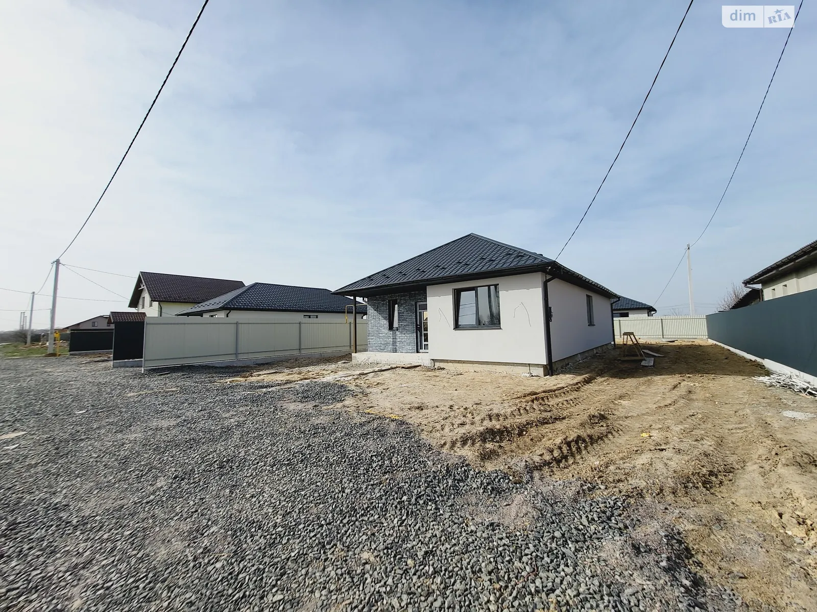 Продается одноэтажный дом 105 кв. м с верандой, цена: 68000 $ - фото 1