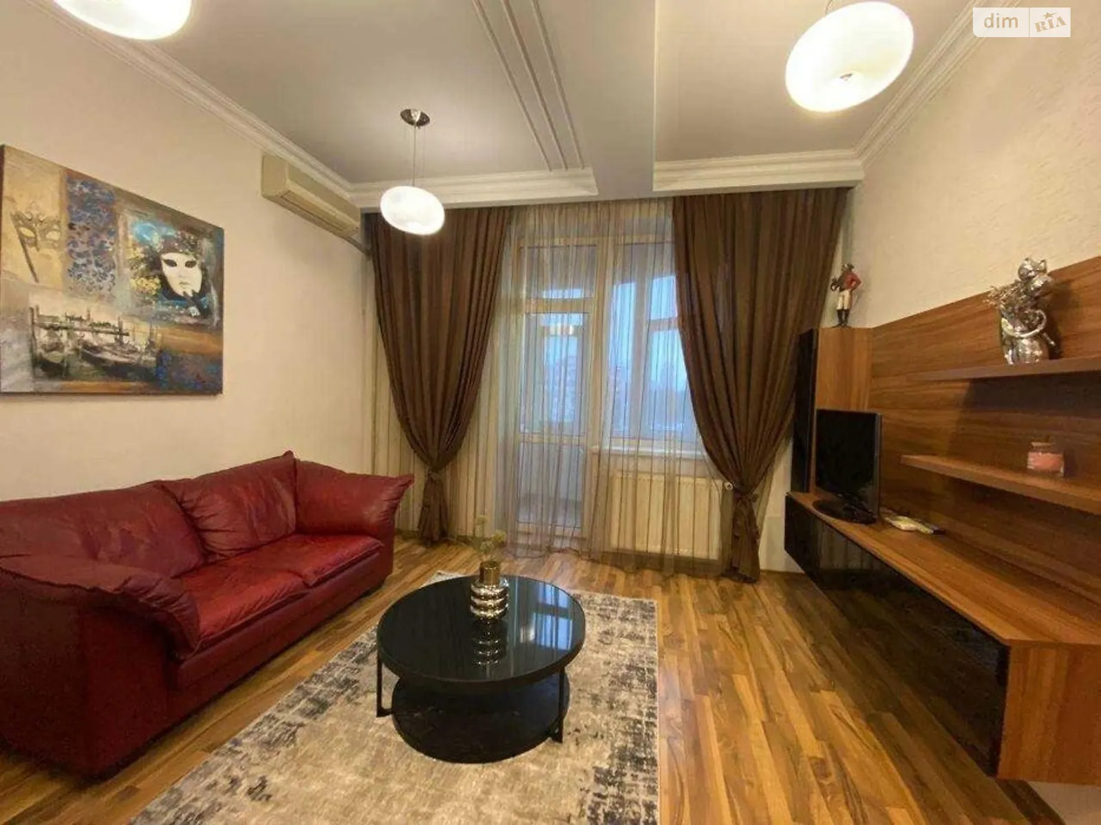 Продается 1-комнатная квартира 57 кв. м в Киеве, пл. Леси Украинки, 7Б