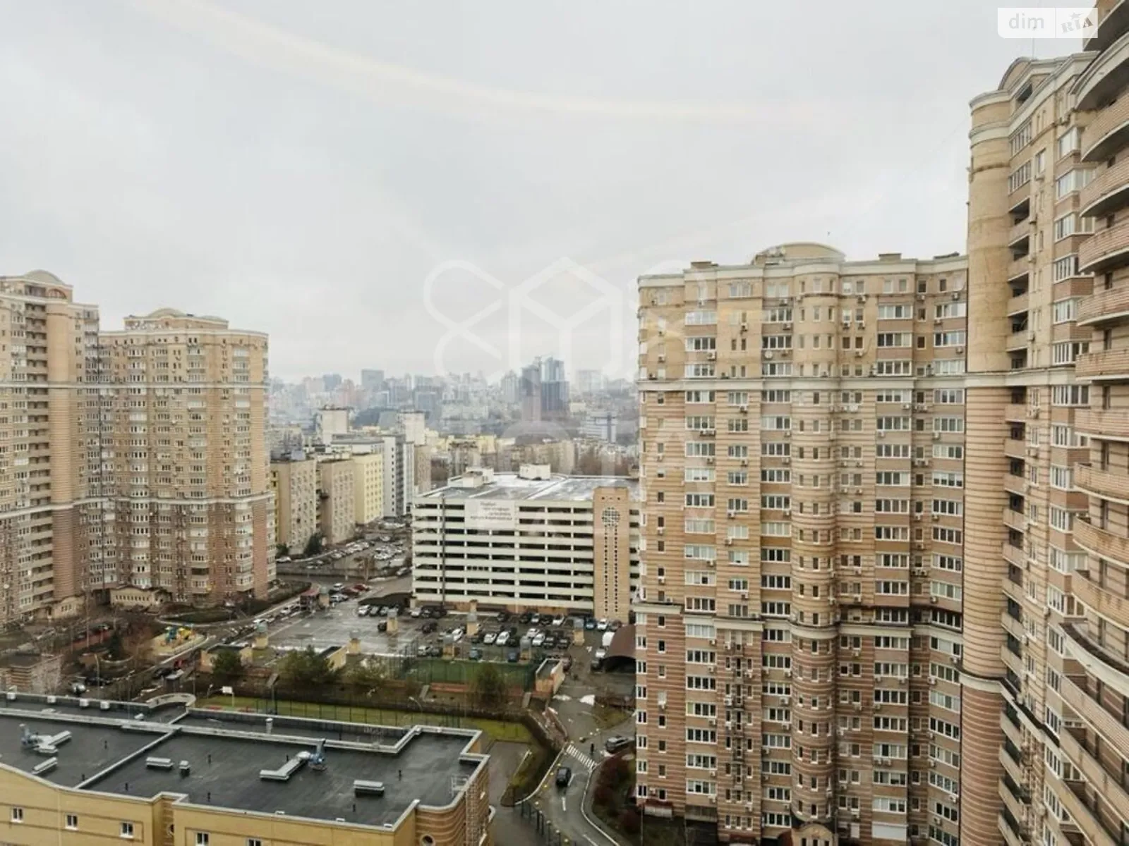 Продается 3-комнатная квартира 102 кв. м в Киеве, ул. Голосеевская - фото 1