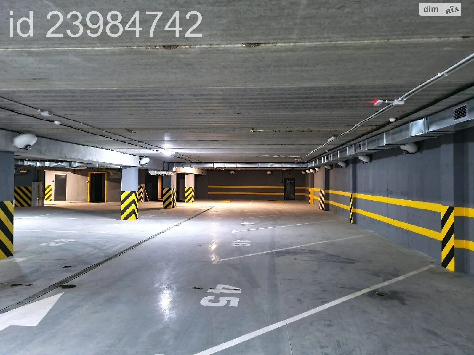 Продается подземный паркинг под легковое авто на 17.9 кв. м - фото 3