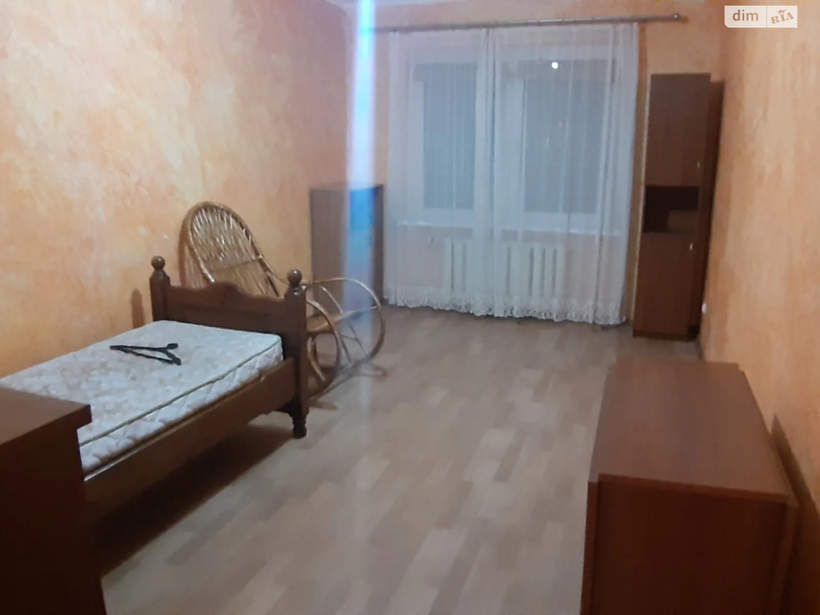 Продается 3-комнатная квартира 90.7 кв. м в Киеве, ул. Милославская, 8 - фото 1