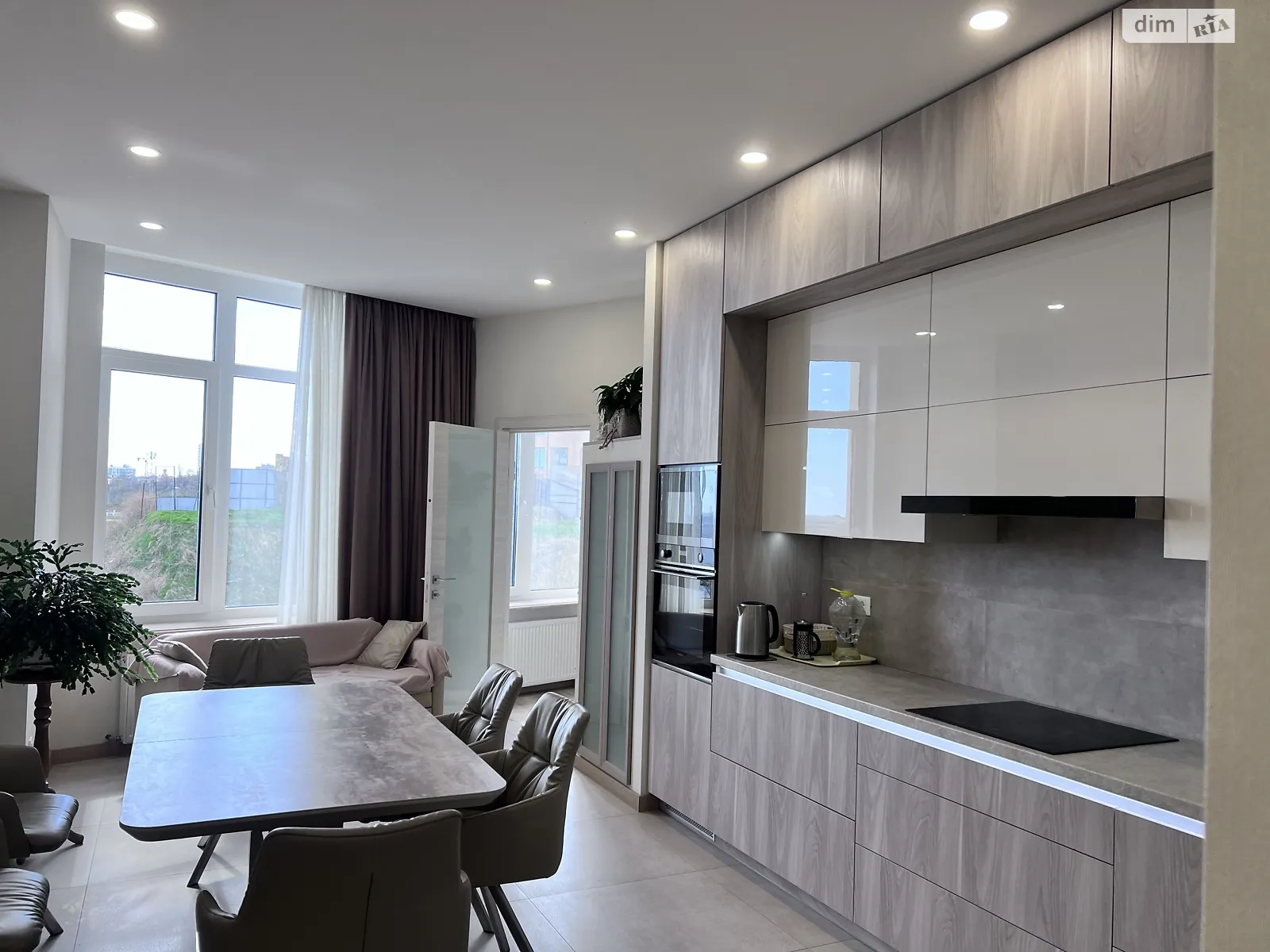 Продается 2-комнатная квартира 85 кв. м в Одессе - фото 1